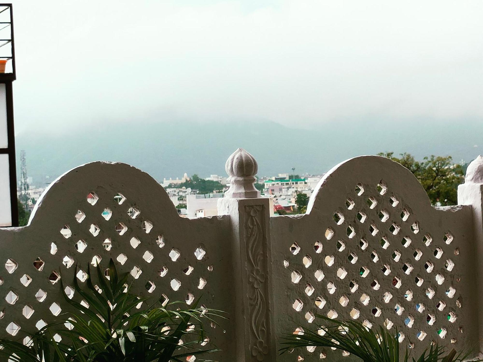 Krishna Stay Guest House Udaipur Dış mekan fotoğraf